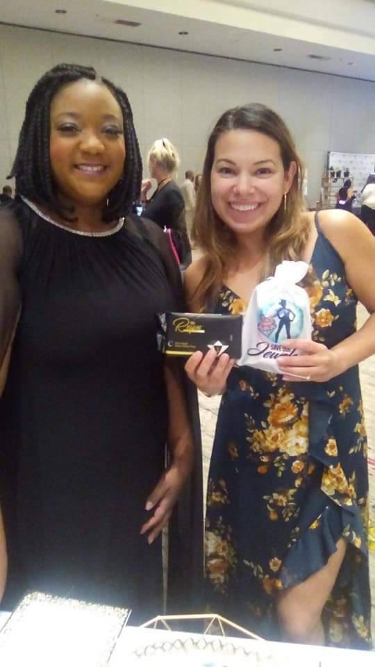 Super Heavy Flow (7 Per Pack) - Reign Pads - BlackOwned365